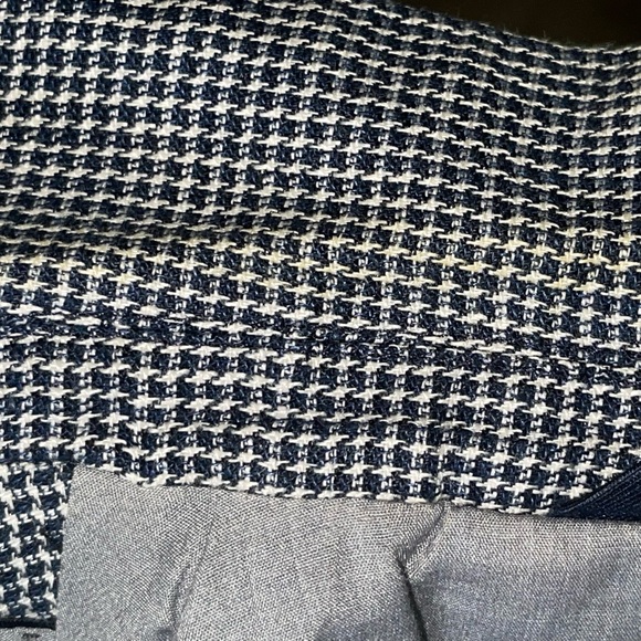 Massimo Dutti jacket and pants. - Picture 5 of 7